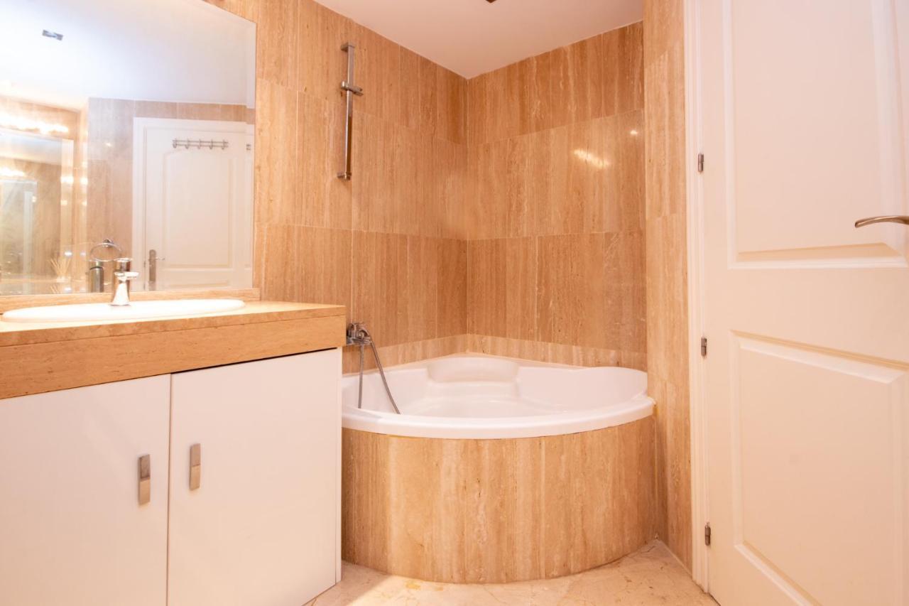 Ground Floor Apartment, Los Jardines De Santa Maria Elviria Marbella Luaran gambar